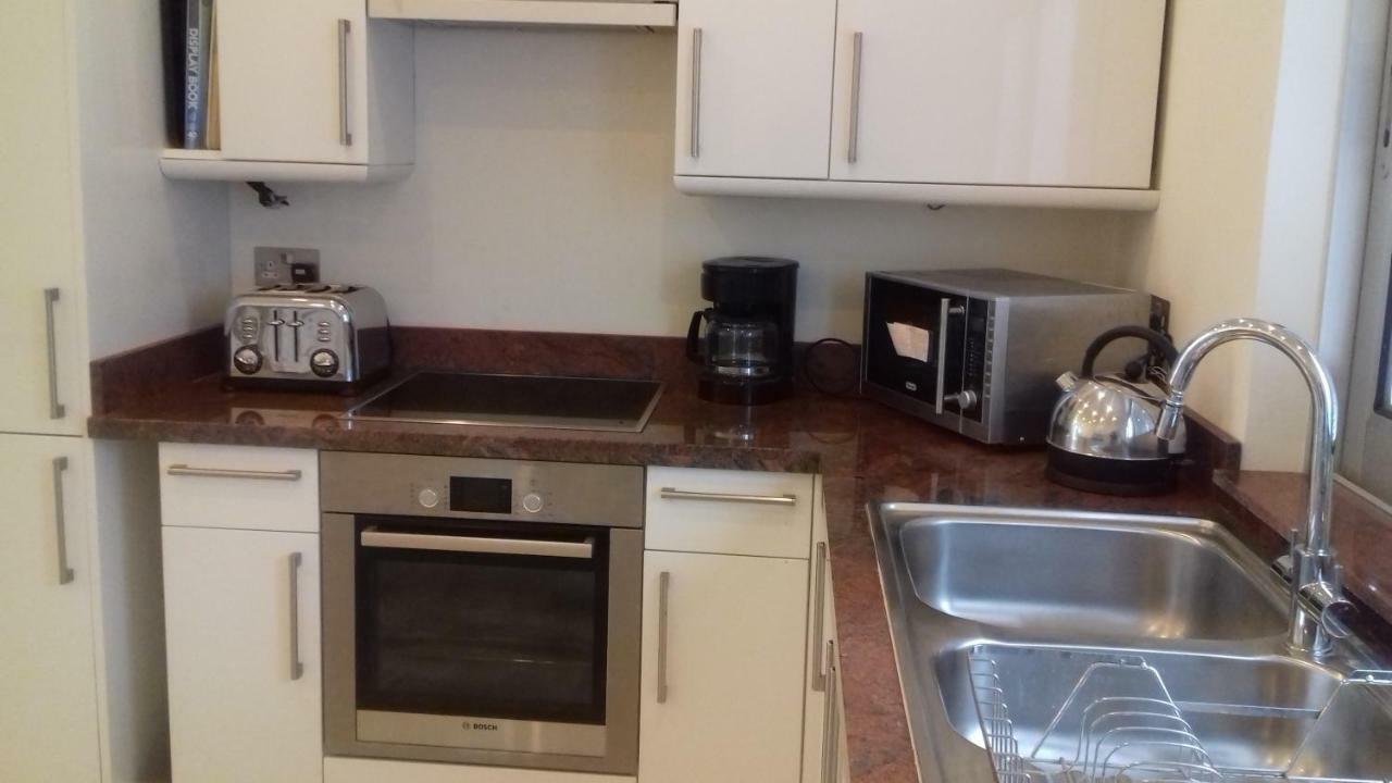Amathusia Beach Apartment Limassol Eksteriør billede